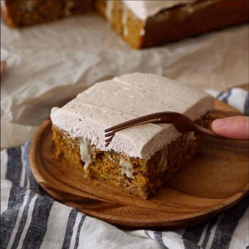 Pumpkin poke cake