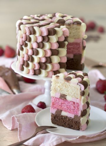 Neapolitan cake
