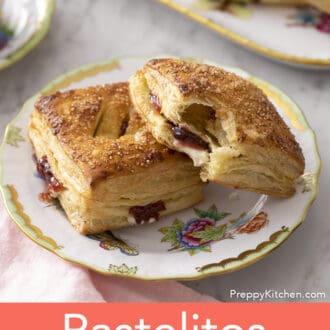 pastelito de guayaba sitting on a plate