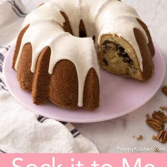 sock it to me cake on a pink plate