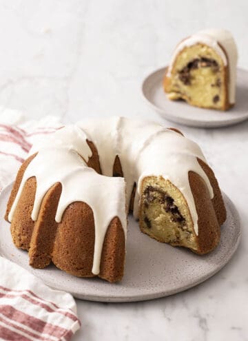 Sock it to me cake on a grey plate.