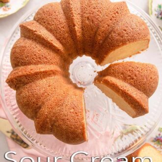 A Pinterest graphic of an overhead shot of sour cream pound cake.