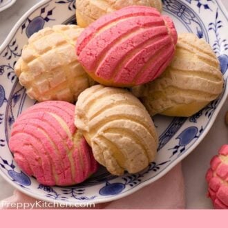 A pinterest graphic of Pan Dulce