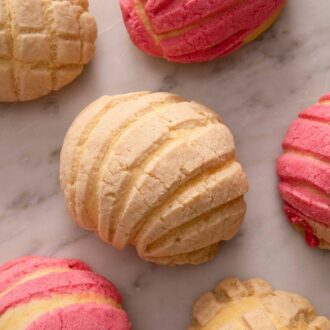 A pinterest graphic of Pan Dulce
