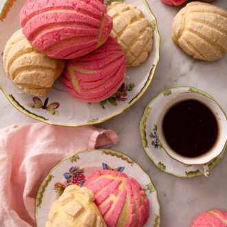 A pinterest graphic of Pan Dulce