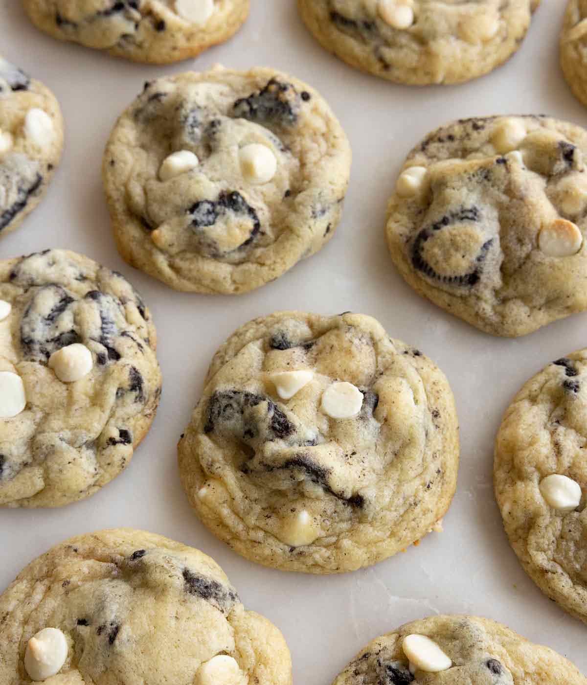 Overhead view of multiple cookies and cream cookies.