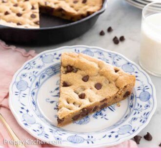 Pinterest graphic of a plate with a slice of skillet cookie.